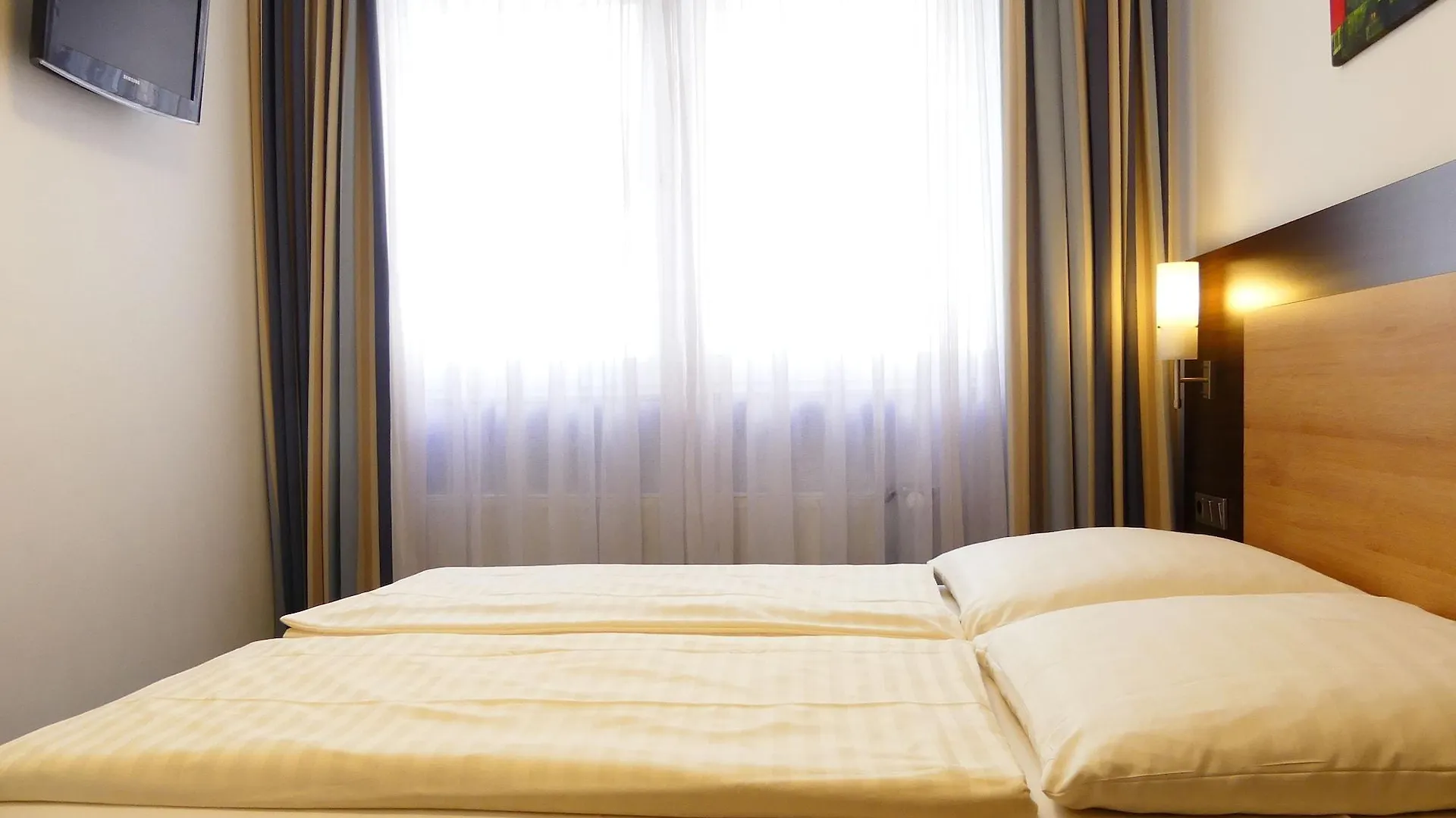 *** Hotel Callas Am Dom Cologne Germany